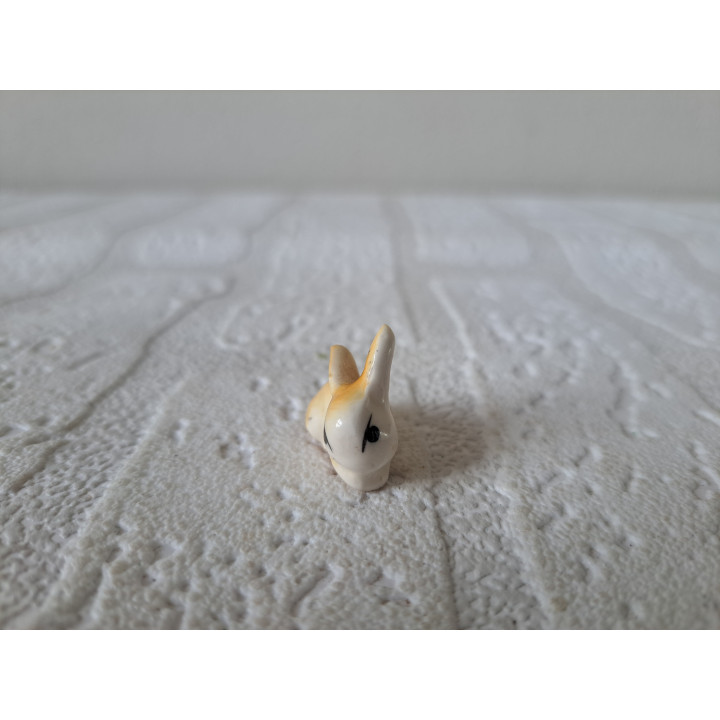 Konijn van porselein 2x1x2cm - dierfiguren
