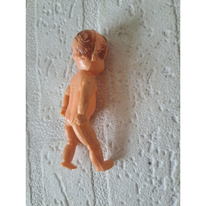 Poppetje van kunststof met bewegende onderdelen 3x2x8.5cm - poppetjes