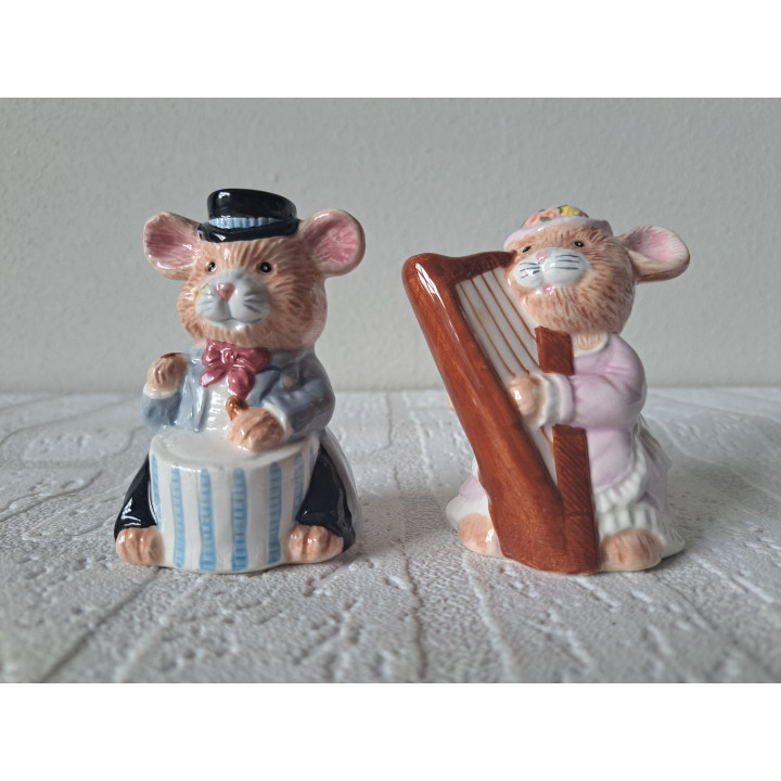 Porselein peper en zout muizen met instrumenten 12x6.5x9.5cm - peper en zoutvaatjes