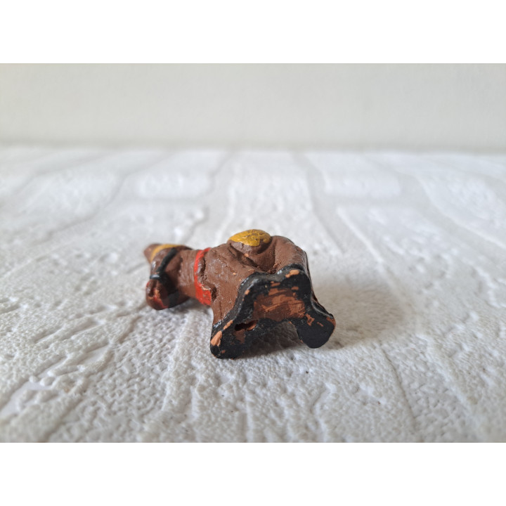 Ezel van keramiek met fruitmanden 4x2x4cm - dierfiguren