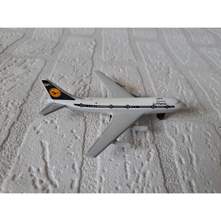 Boeing 747 Lufthansa Matchbox SB31 11x10x4cm (2) - vliegtuig
