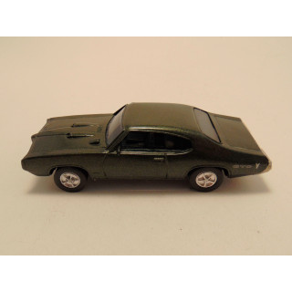 Pontiac GTO 1968 Ertl 1:43 donkergroen