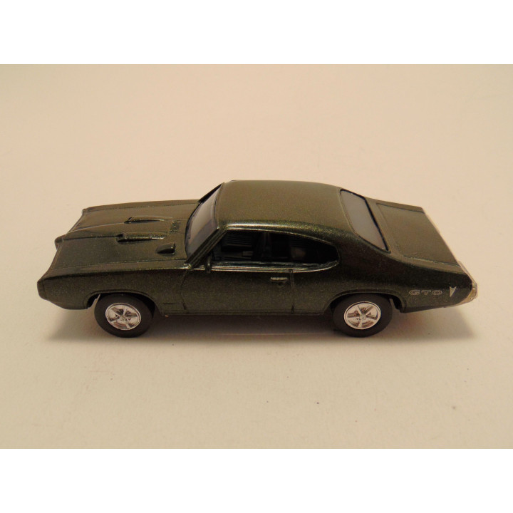 Pontiac GTO 1968 Ertl 1:43 donkergroen