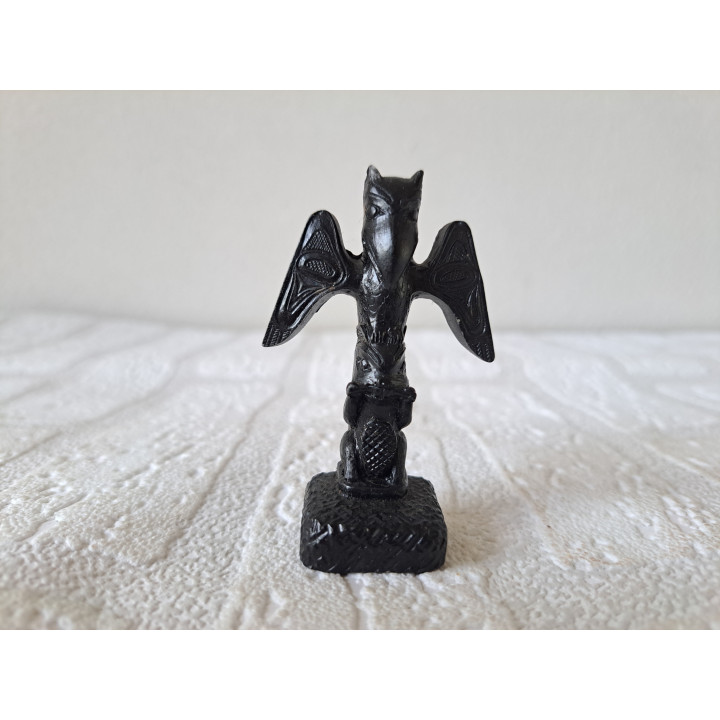 Noord-Amerika Raaf totempaal van kunsthars 4x2x7cm - dierfiguren