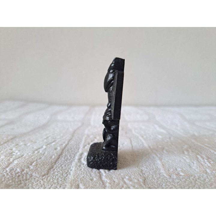 Noord-Amerika Raaf totempaal van kunsthars 4x2x7cm - dierfiguren