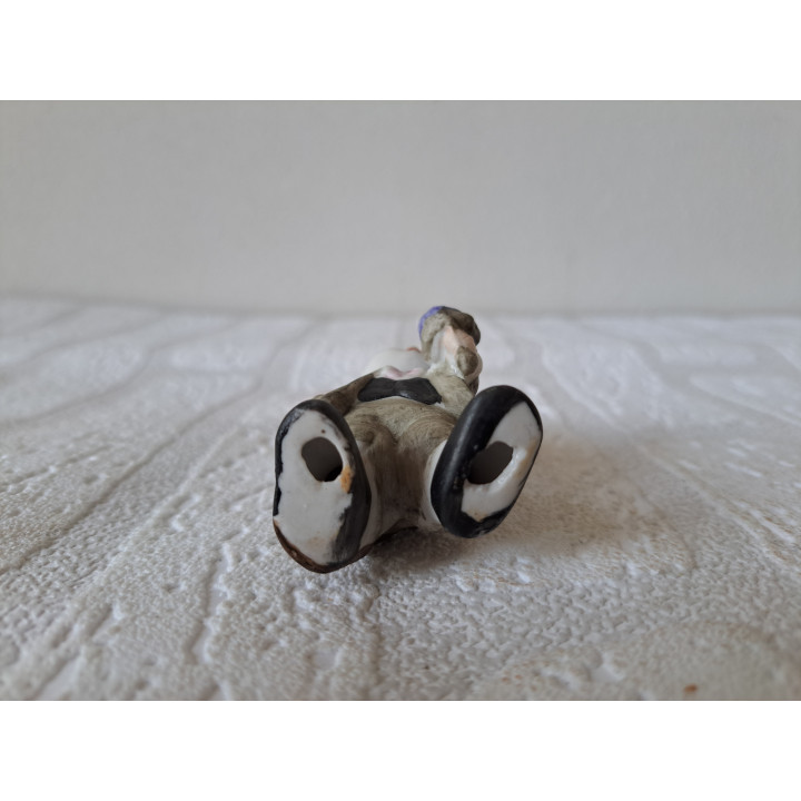 Deftige muis van porselein met bloemen 5x3.5x7.5cm - dierfiguren