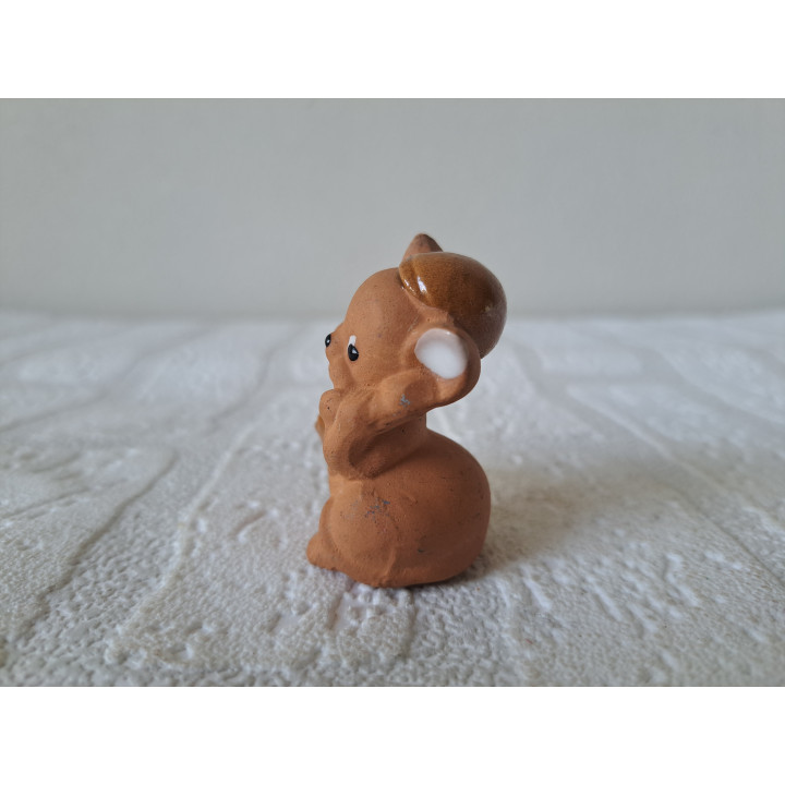 Muis van keramiek met telefoon 4x2.5x5.5cm - beeldjes