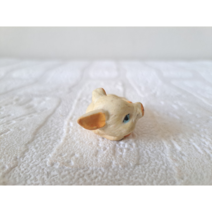 Liggend varken van porselein 4.5x2.5x2.5cm - beeldjes