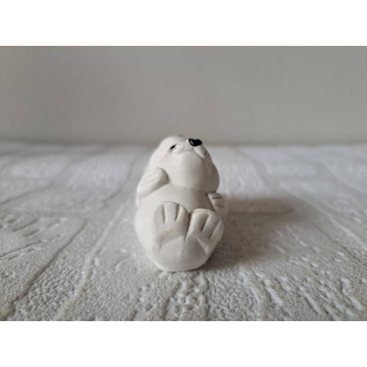 Zeehonden van gips zitten rug aan rug 9x3.5x4cm - dierfiguren