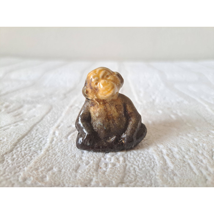 Chimpansee aap van porselein van Wade 3x2.5x4cm (2) - dierfiguren