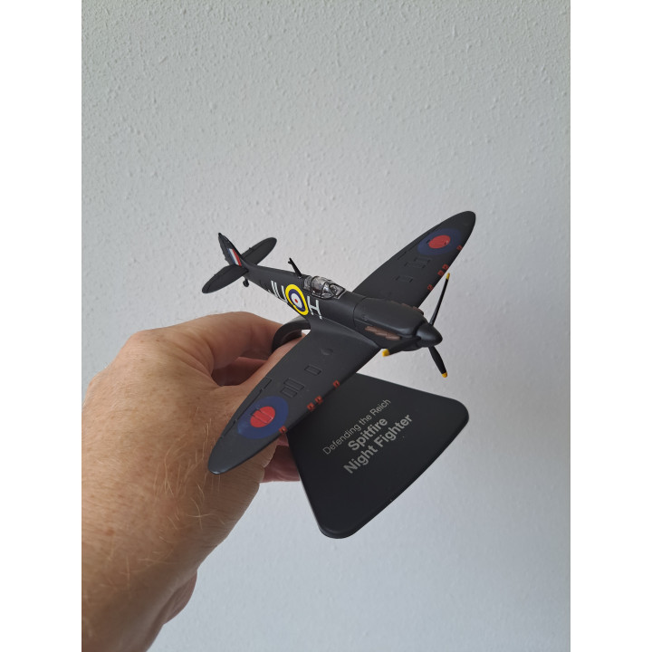 Supermarine Spitfire Nightfighter vliegtuig WWII 1:72 Atlas 4909310