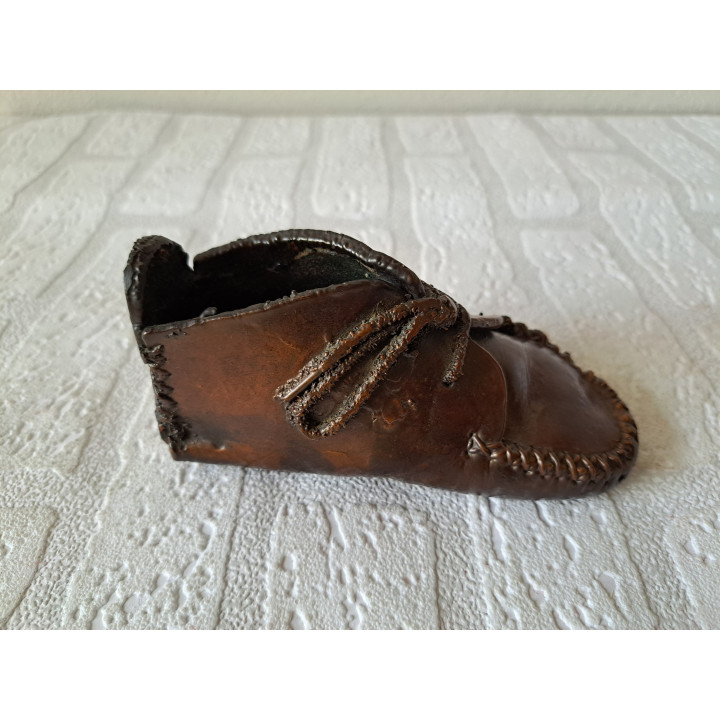 Middeleeuwse schoentje gegoten in brons 14x5x7cm - schoenen