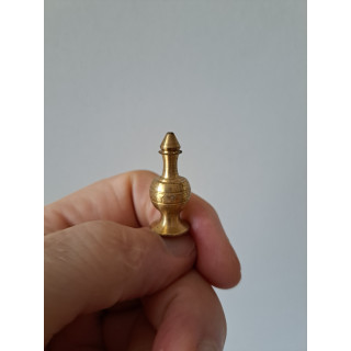 Karaf van messing voor poppenhuis D1.5xH3cm