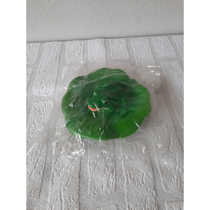 Frog on Leaf Hard Rubber Water Decoration