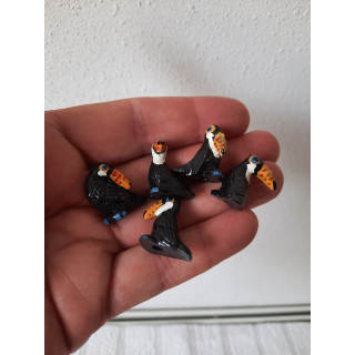 Set van 5 stuks Toekans van kunststof 1.5x2cm