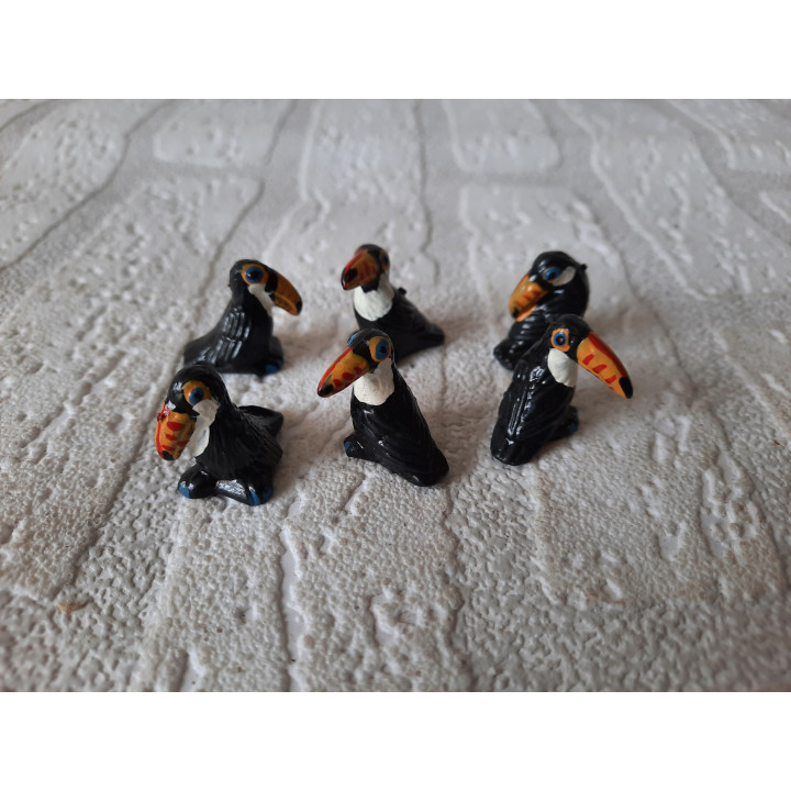 Set van 6 stuks Toekans van kunststof 1.5x2cm - dierfiguren