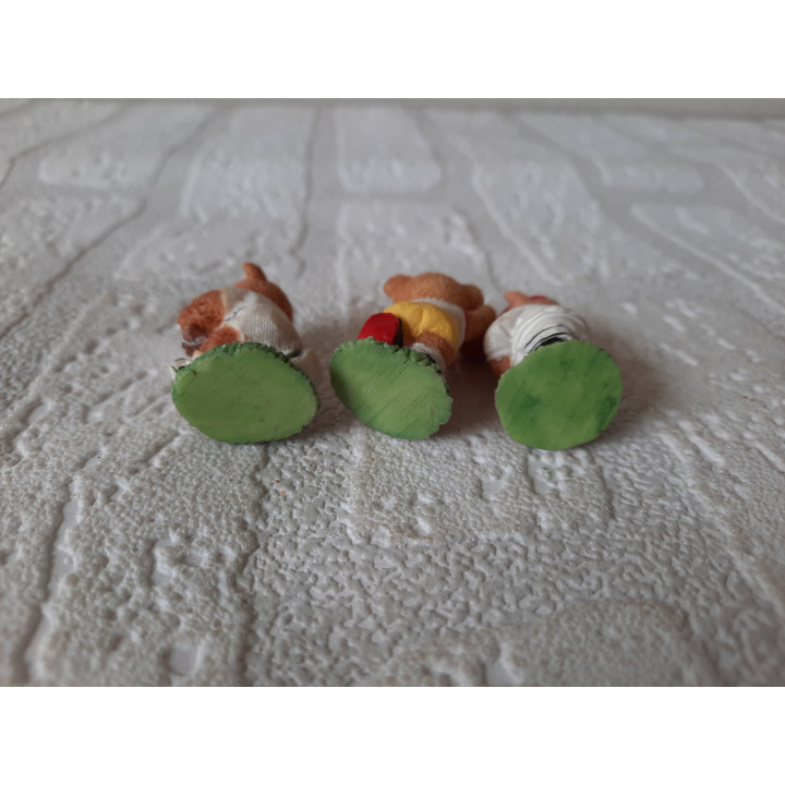 Set van 3 stuks Sport beren van kunsthars 1.5x3.5cm - dierfiguren