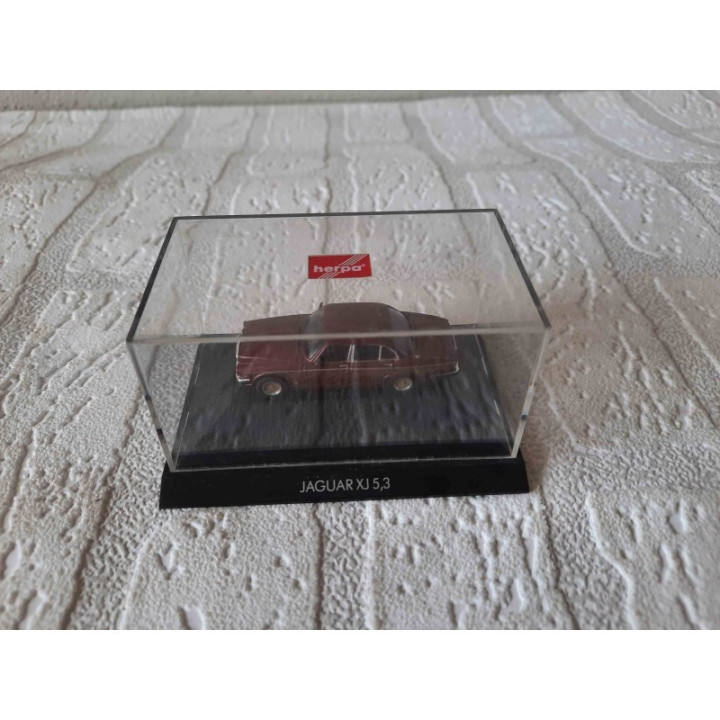Jaguar XJ 5.3 1:87 Herpa 30020 bordeaux-rood metallic