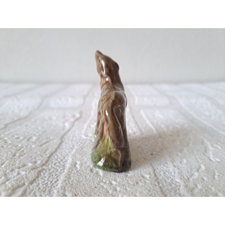 Wolf van porselein Whopper Wade Engeland 5x2x6cm - dierfiguren