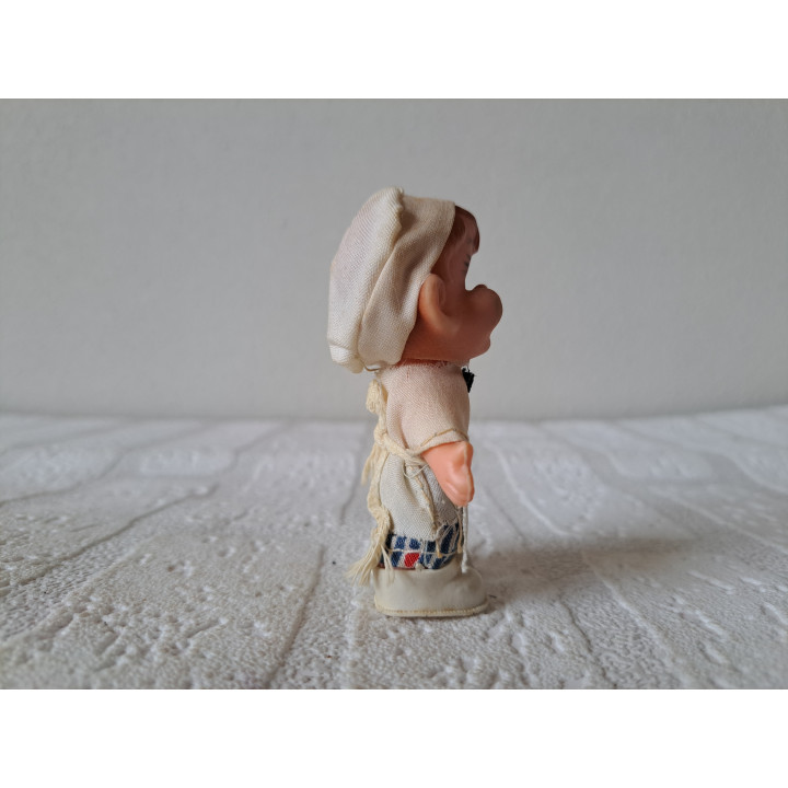 Koksjongen pop van rubber Mascot Hong Kong 5x3.5x8cm - poppen