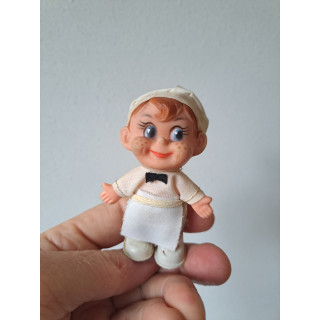 Koksjongen pop van rubber Mascot Hong Kong 5x3.5x8cm