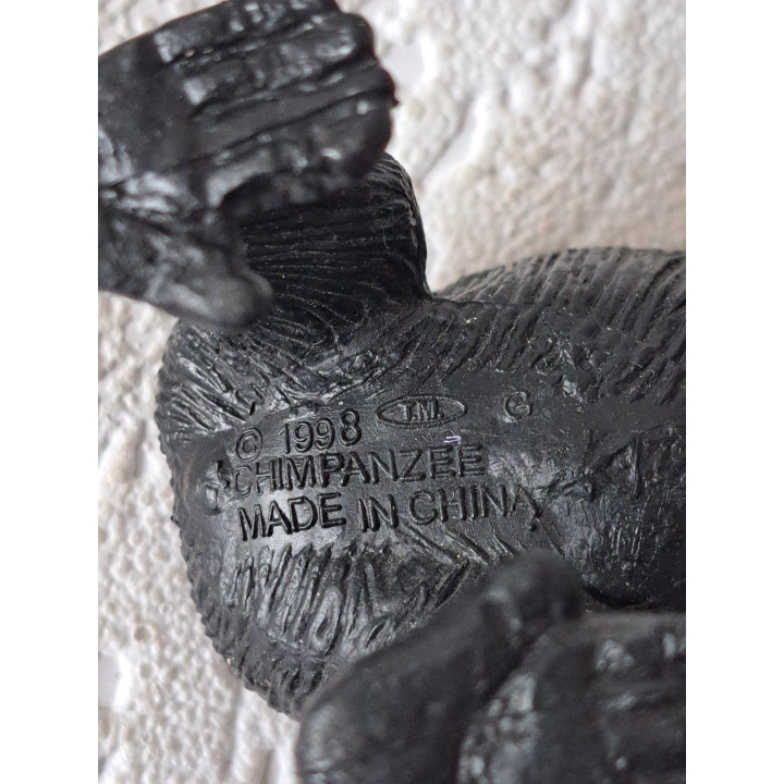 Chimpansee mensaap van hard rubber 1998 11x6x8cm - dierfiguren