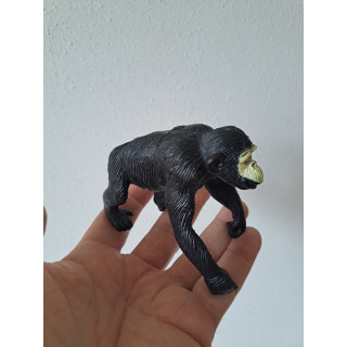 Chimpansee mensaap van hard rubber 1998 11x6x8cm