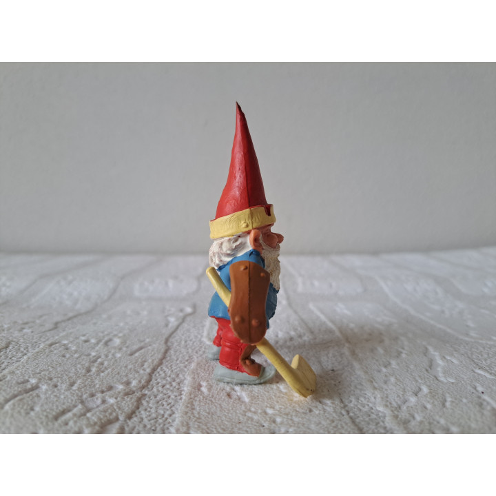 David de kabouter met IJshockeystick Hard rubber 5.5x3x9cm - David de kabouter