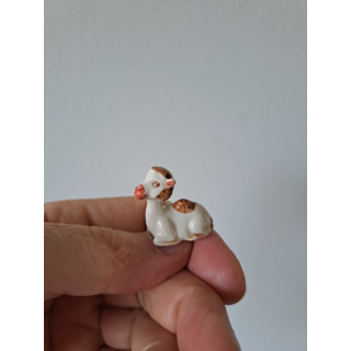 Zittend dromedaris van porselein 3x1x2.5cm