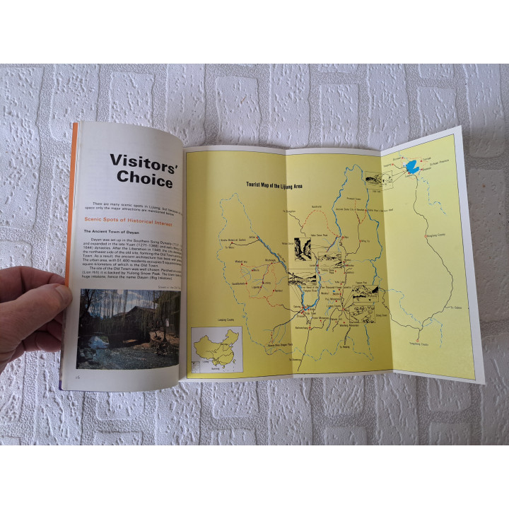 China Lijiang New world press 1988 11.5x22.5x0.5cm - boeken