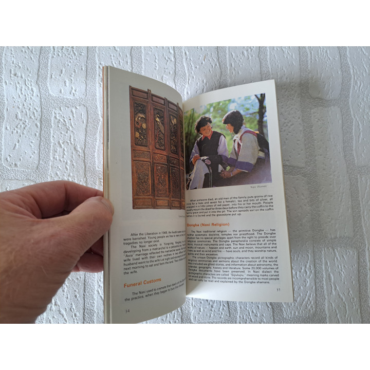 China Lijiang New world press 1988 11.5x22.5x0.5cm - boeken
