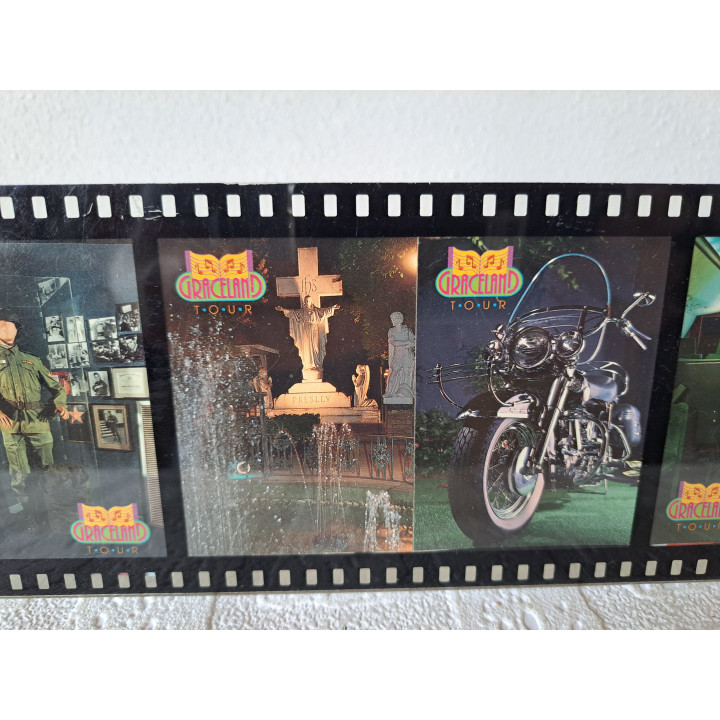 Elvis Presley Graceland in kunststof filmlijst 39.5x3.5x11cm - fotolijst