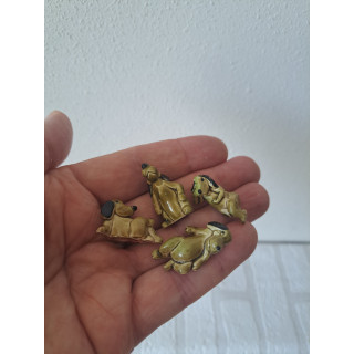 4 stuks mini hondjes van kunststof 1.5x3cm