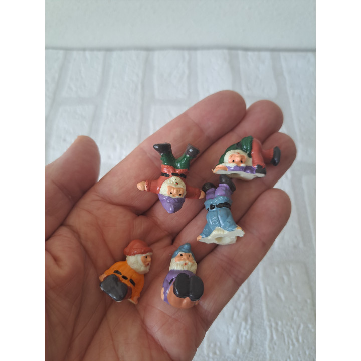 5 stuks kabouters van kunststof 1.5x3cm