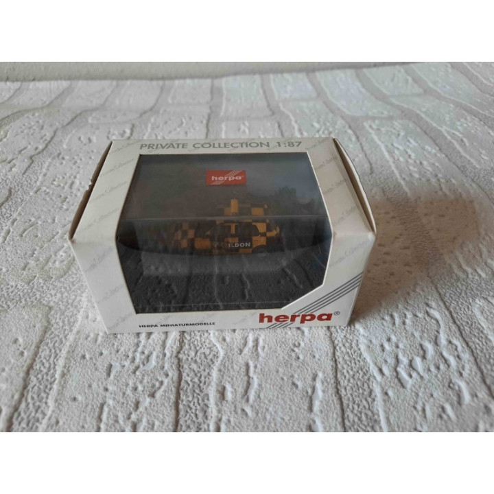 Volkswagen Golf CL rijschool Wildon Herpa 1:87 100618