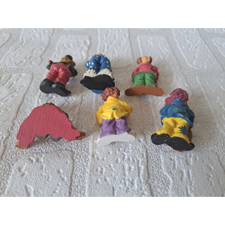 Set clowns van kunsthars met muziekinstrumenten 2.5x1.5x5cm - beeldjes