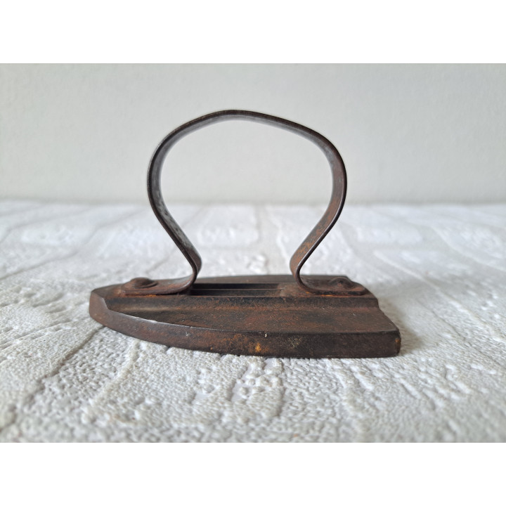 Strijkbout van gietijzer 9x5.5x6cm - strijkbouten