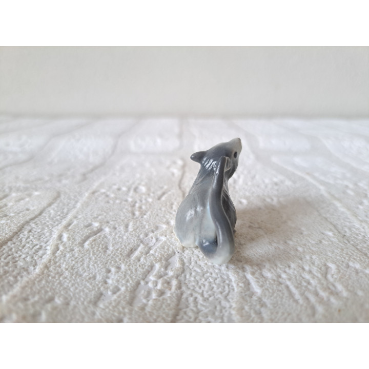 Muis van porselein 4x2x3cm - dierfiguren
