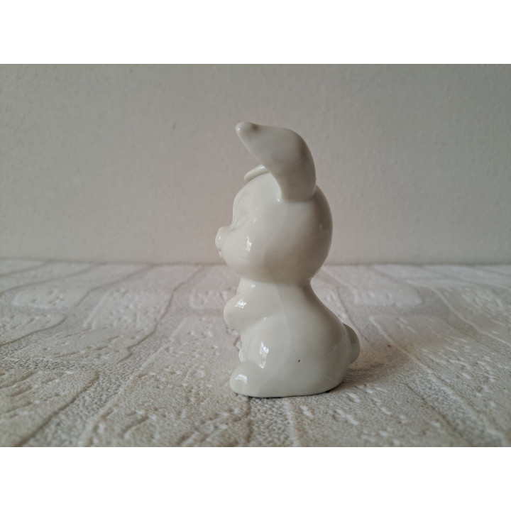 Rechtop zittend konijn van porselein 6x4.5x8cm - dierfiguren