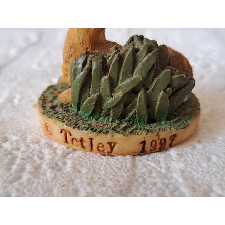 Liggende hert van kunsthars Tetley 1997 D4xH5cm - dierfiguren