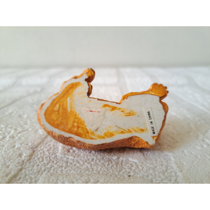Liggende leeuwin van kunsthars 6.5x4.5x3cm - dierfiguren