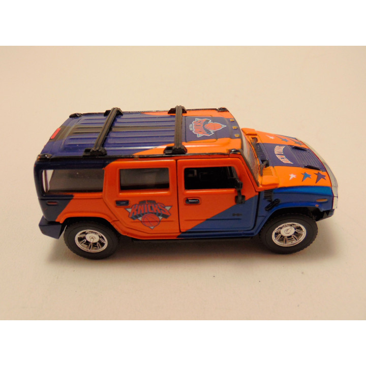 Hummer H2 Basketball New York Knicks Fleer Collectibles