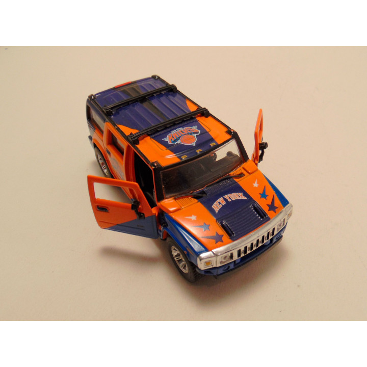 Hummer H2 Basketball New York Knicks Fleer Collectibles