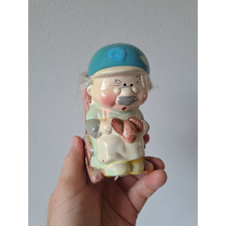 Oma van keramiek in schommelstoel spaarpot 6.5x8x13cm