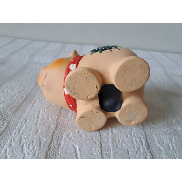 Varken van keramiek met strik spaarpot 14x8.5x7.5cm - spaarpotten Varken van keramiek met strik spaarpot 14x8.5x7.5cm - spaarpotten