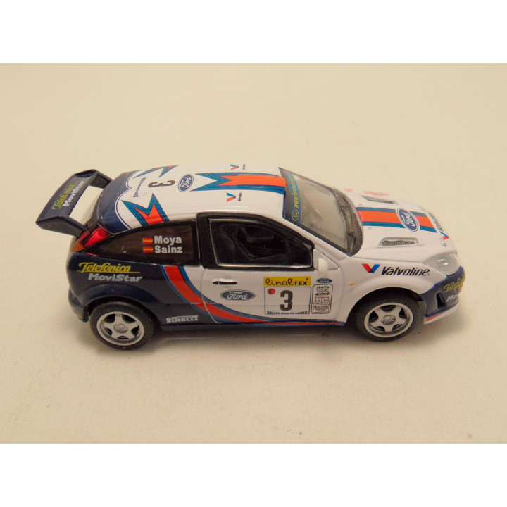 Ford Focus WRC Ford rally sport met Meya en Sainz Cararama 1:43