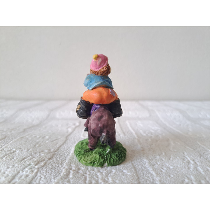 Clown van kunsthars als jockey op een paard 5.5x4x7cm - beeldjes