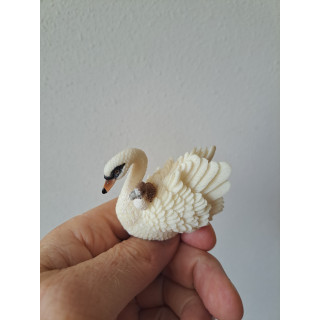 Zwaan van kunsthars met pul-jong 6x3.5x5cm (A1)