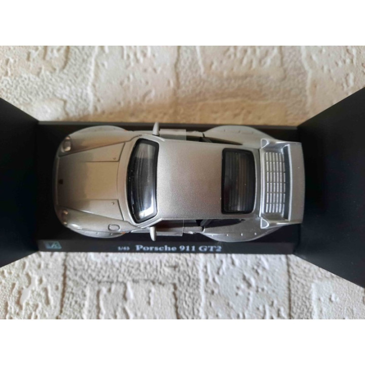 Porsche 911 GT2 1:43 Cararama zilverkleurig