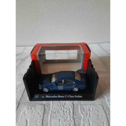 Mercedes Benz C Class sedan 1:43 Cararama blauw
